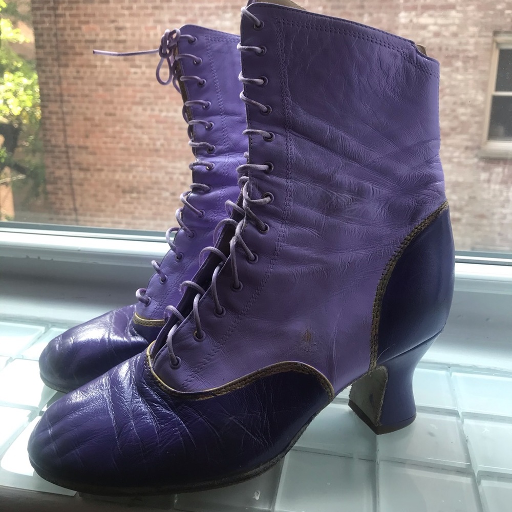 Custom Painted Laduca Boots